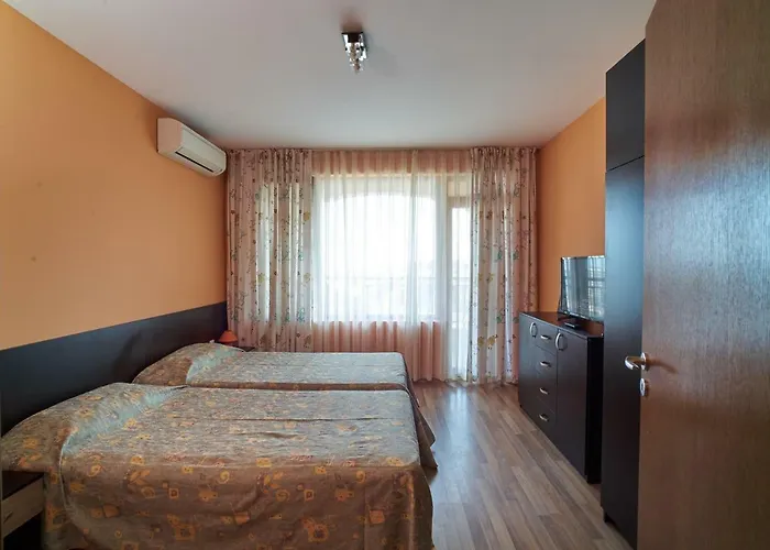 Sea Panorama * Golden Sands